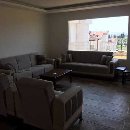 Villa Saqer