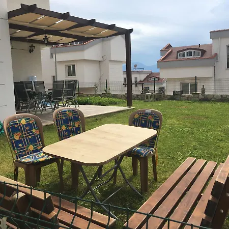 Villa Saqer